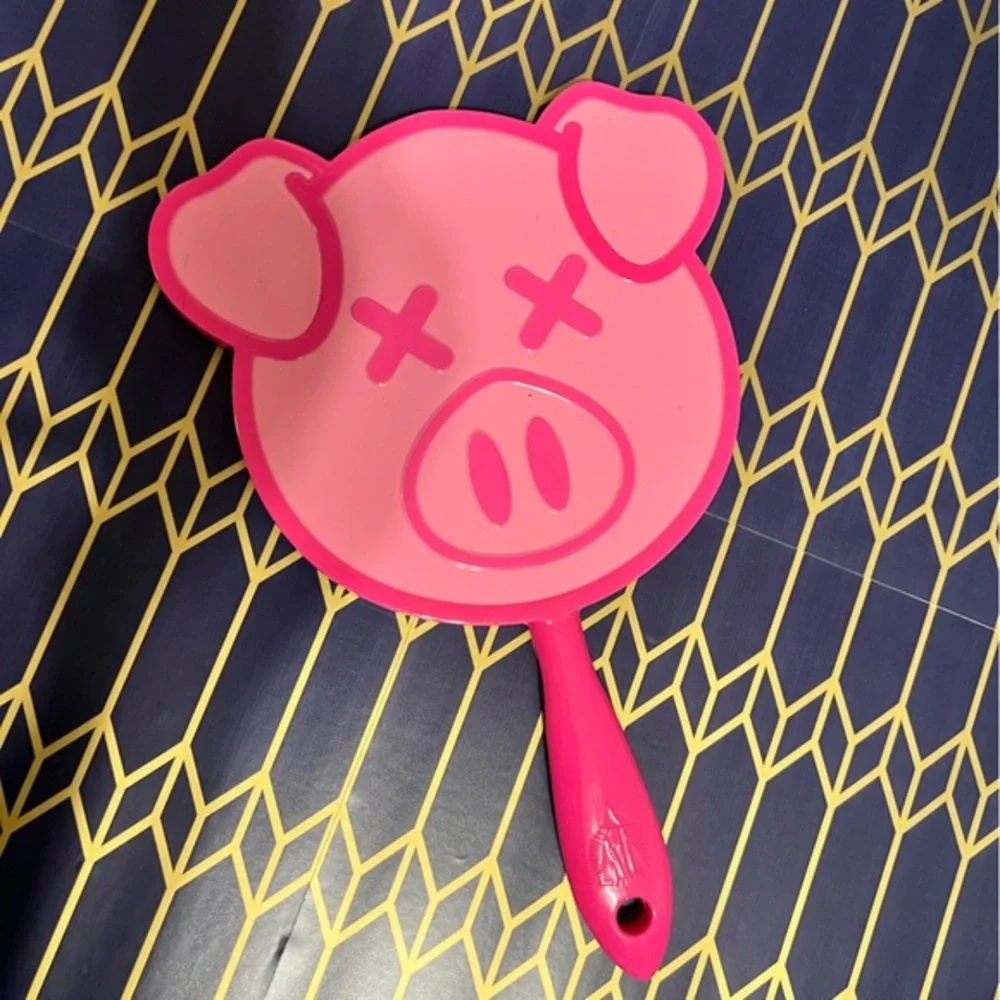 Jeffree Star Pink Pig Shaped Hand Mirror - Picture 1 of 6